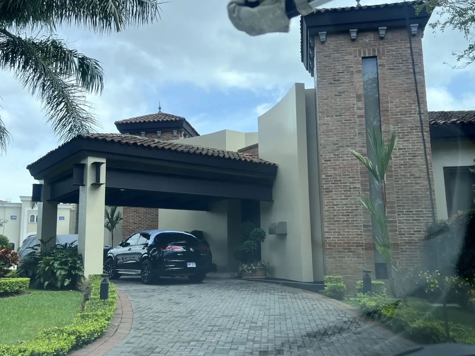 Condominio Monterán · Residencial premium · Costa Rica